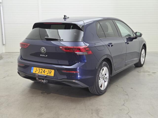 Volkswagen GOLF 1.5 TSI Life Business | Elektrische stoelen | Clima | Getint glas | trekhaak |*