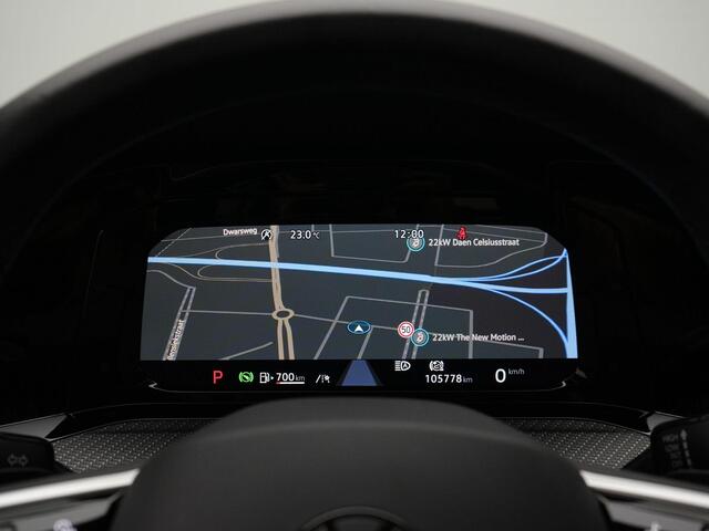 Volkswagen GOLF Variant 1.5 eTSI 150 pk DSG R-Line Business | Trekhaak | Adaptief onderstel | IQ Light | Achteruitrijcamera | Stuur-/stoelverwarming