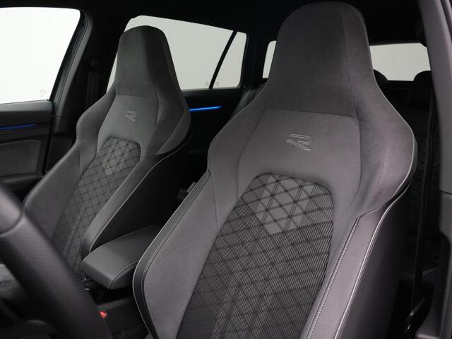 Volkswagen GOLF Variant 1.5 eTSI 150 pk DSG R-Line Business | Trekhaak | Adaptief onderstel | IQ Light | Achteruitrijcamera | Stuur-/stoelverwarming