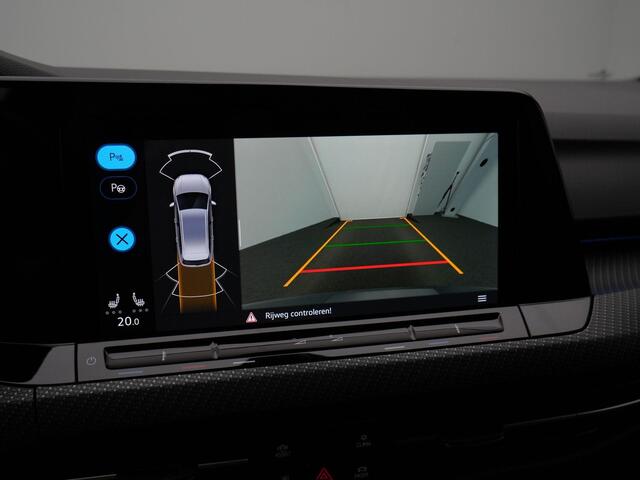 Volkswagen GOLF Variant 1.5 eTSI 150 pk DSG R-Line Business | Trekhaak | Adaptief onderstel | IQ Light | Achteruitrijcamera | Stuur-/stoelverwarming