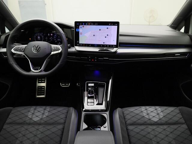 Volkswagen GOLF 1.5eTSI/150PK R-Line DSG · Navigatie · Apple/Android Carplay · Camera + Parkeersensoren · Garantie tot januari 2027