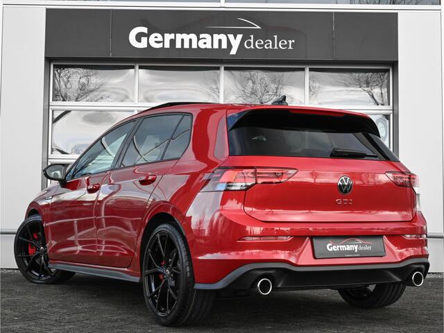 Volkswagen GOLF 2.0TSI GTI 245pk Individual King's Red Pano Camera LED Virtual 19-Inch