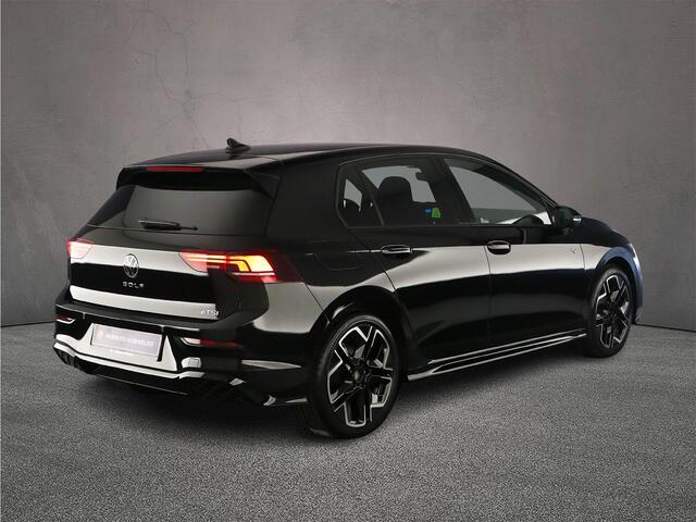 Volkswagen GOLF R-Line Edition 1.5 eTSI 150pk DSG Automaat Adaptive cruise control, Navigatie, Achteruitrijcamera, LED koplampen, Stuurwiel verwarmd, Parkeersensoren