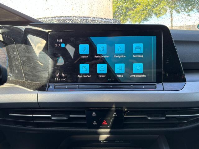 Volkswagen GOLF Variant BWJ 2022 1.0 111 PK eTSI Life Business APPLE CARPLAY | ANDROID AUTO | STOELVERW. | NAVI | CLIMA | ADAPTIVE CRUISE | DAB | LMV | PDC