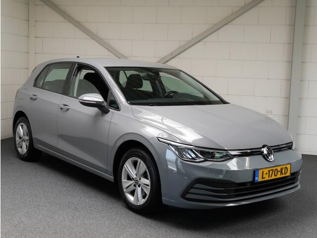 Volkswagen GOLF 1.0 eTSI Life Navi/Sfeer/VC/CAM/Carplay (all-incl. prijs)