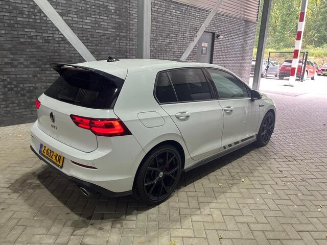 Volkswagen GOLF 8 GTI 2.0 TSI GTI | Clubsport | 300Pk! | Panoramadak | 19 Inch | ACC | Getint Glas | Apple Carplay | Stoelverwarming