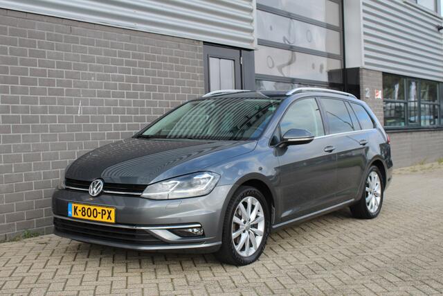 Volkswagen GOLF 1.5 TSI Highline / Carplay / Camera / Automaat