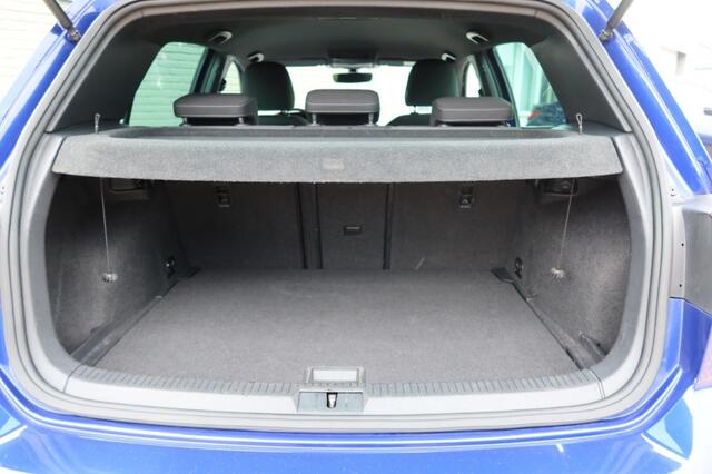 Volkswagen GOLF 1.4 TSI HIGHLINE R-LINE , NAVI, CAMERA, VIRTUAL COCKPIT ENZ...