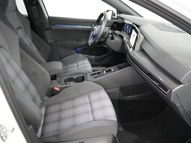 Volkswagen GOLF 1.4 eHybrid GTE | Winterpakket | Camera | ACC | Mistlampen | 18"LM