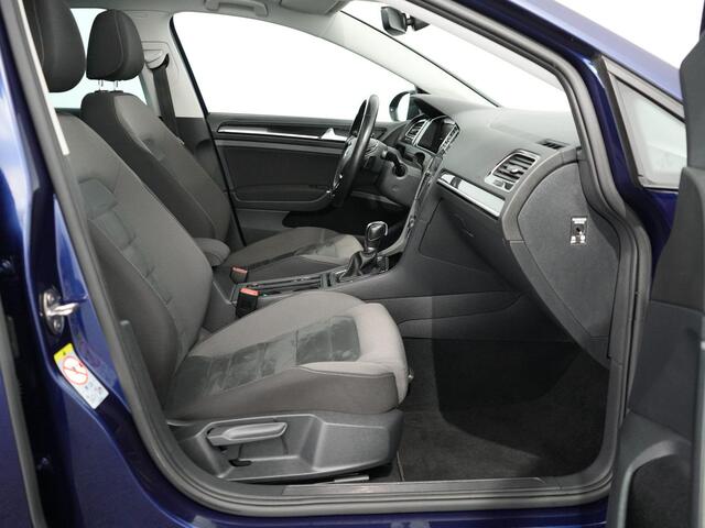 Volkswagen GOLF 1.5 TSI Highline Business R-Line | Pano | Virtual | Camera | Carplay |