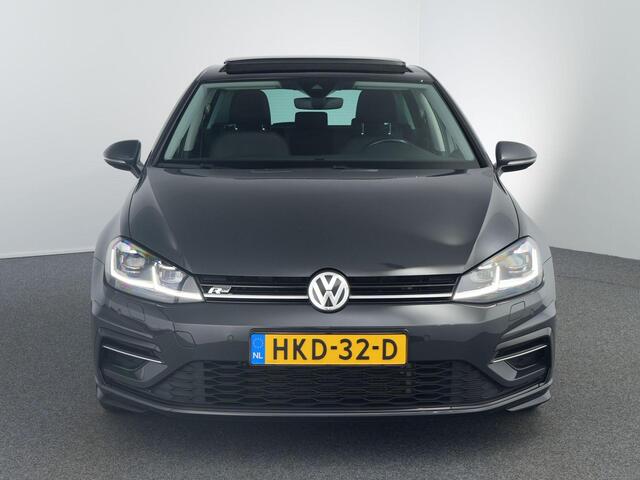 Volkswagen GOLF 1.5 TSI Highline Business R-Line | Urano Grey | Pano | Virtual | Carplay | Camera | Massage |