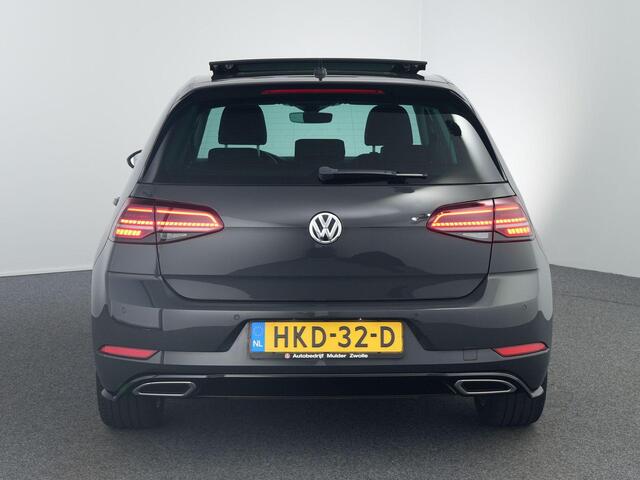 Volkswagen GOLF 1.5 TSI Highline Business R-Line | Urano Grey | Pano | Virtual | Carplay | Camera | Massage |
