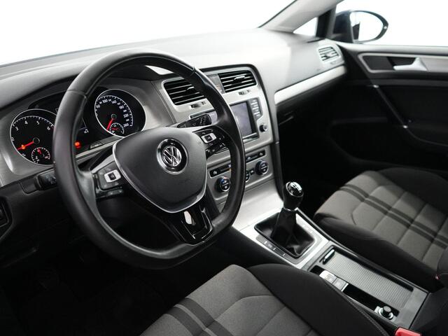 Volkswagen GOLF 1.0 TSI Connected Series | Camera | Carplay | Trekhaak |