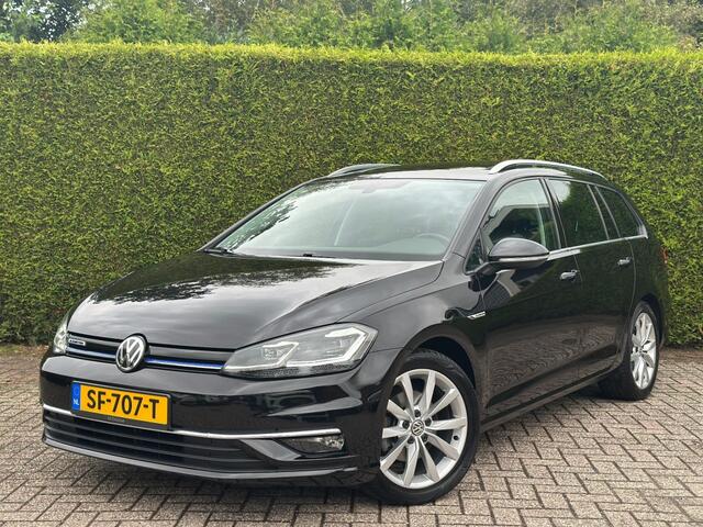 Volkswagen GOLF 1.5 TSI Highline Panoramadak Virtual Afneembare Trekhaak ACC