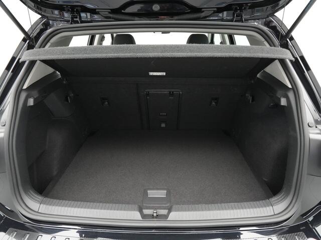 Volkswagen GOLF 1.5 TSI 130pk Life Business Navigatie Trekhaak Stoelmemory Camera Stoel/stuurverwarming Carplay 217