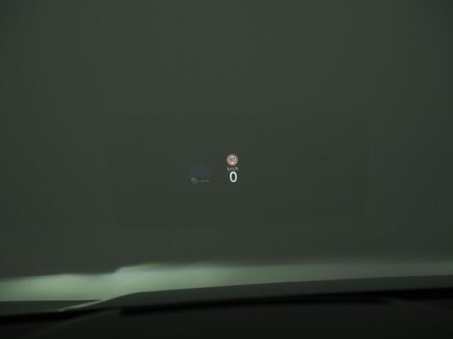 Volkswagen GOLF 1.5 eTSI 150 pk DSG R-Line Edition | Panoramadak | IQ Light | Stoel-/stuurverwarming | Adaptive Cruise | 18 inch