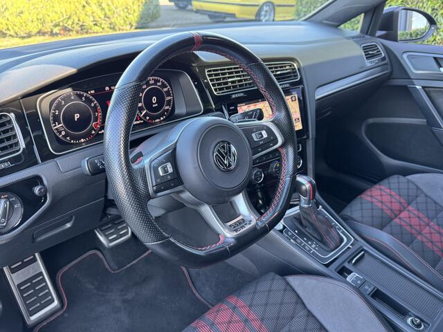 Volkswagen GOLF 7,5 GTI TCR 2.0 TSI 290pk DSG / Aut. Zeer rijk uitgerust zeer goed onderhouden!!