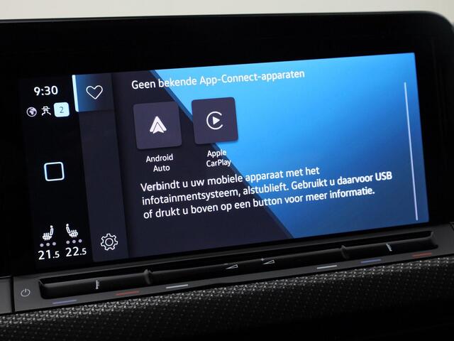 Volkswagen GOLF 1.5eTSI/150PK R-Line Blackstyle DSG · Panoramadak · Camera · Apple/android Car Play · Stoelverwarming ·