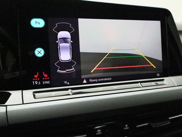 Volkswagen GOLF 1.5TSI/150PK Style · Navigatie · Camera + Parkeersensoren · Stoel- & stuurverwarming
