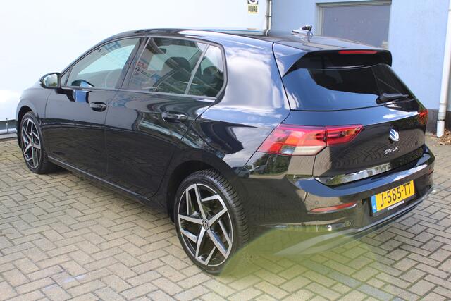 Volkswagen GOLF 1.5 TSI Life Business | Incl. 12 maanden Garantie | Stoelverwarming | Achteruitrijcamera | Stoel/stuur verwarming | Adaptive cruise controle | Parkeersensoren V+A | Keyless start | Navigatie | Climate controle | Apple CarPlay/Android Auto | DAB | Virtual
