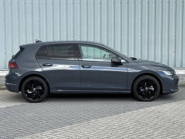Volkswagen GOLF 8.5 1.5 e-TSI Life Edition Automaat /Apple Carplay Android Auto / Achteruitrijcamera / Comfort-pakket / Multimedia-pakket / Stuur- Stoelverwarming / Adaptief CC / Keyless Entry/Start / Lichtmetalen wielen /