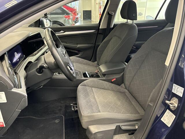 Volkswagen GOLF Variant 1.0 TSI 110pk Life · Apple/Android Car Play · Camera · Elek. Trekhaak · Navigatie · P-Sensoren · 16'' Inch · Garantie t/m 20-01-2027 of 100.000km