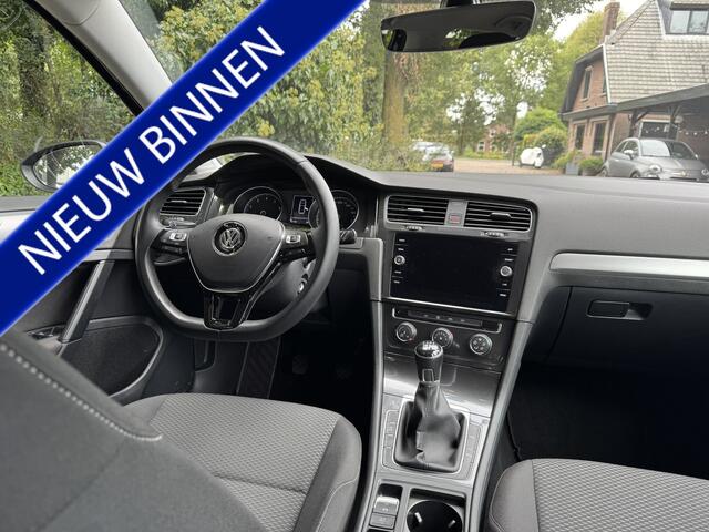 Volkswagen GOLF 1.0 TSI Trendline CARPLAY|PDC