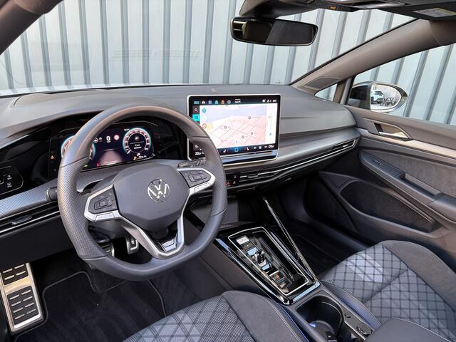 Volkswagen GOLF Variant 1.5 eTSI R-Line Edition | Pano | Trekhaak wegkl. | IQ Light | Head Up | Elk. A-klep | Prijs Rijklaar!!