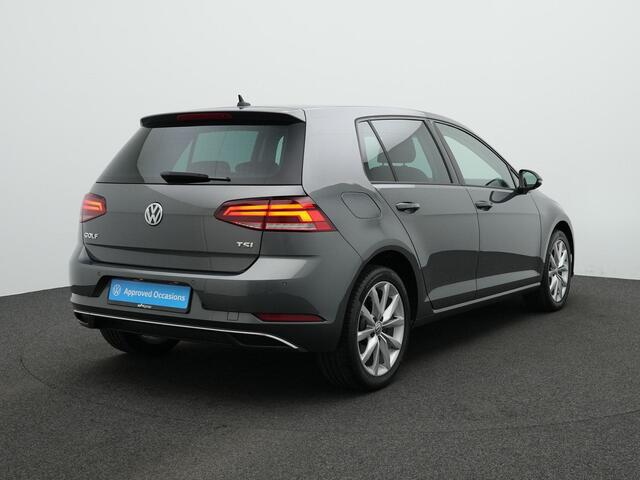 Volkswagen GOLF 1.0 TSI 110 pk DSG Comfortline | Digital Cockpit | Adaptive Cruise | Climatronic | Parkeerhulp voor/achter | Navigatie | Carplay | 17 inch