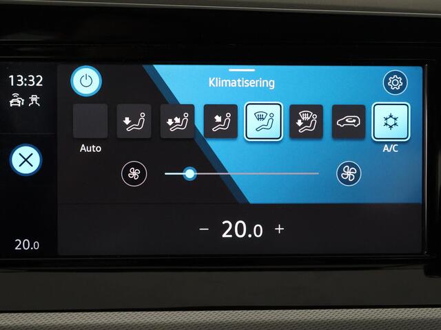 Volkswagen GOLF 1.0 TSI Golf | Apple Carplay/Android Auto | Parkeersensoren Voor & Achter |