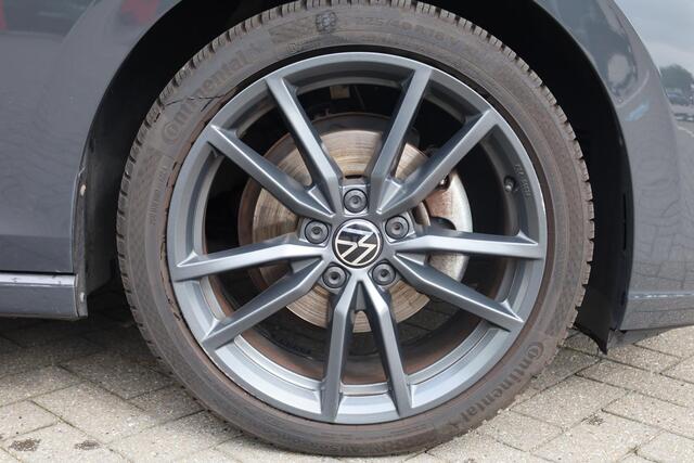 Volkswagen GOLF 1.0 TSI Golf 66KW/90PK, privacy glas, trekhaak 18" LMV, LED verlichting, ACC, multifunctioneel lederen stuurwiel, licht en zicht, pdc voor en achter, ihv passagiersstoel, NL auto