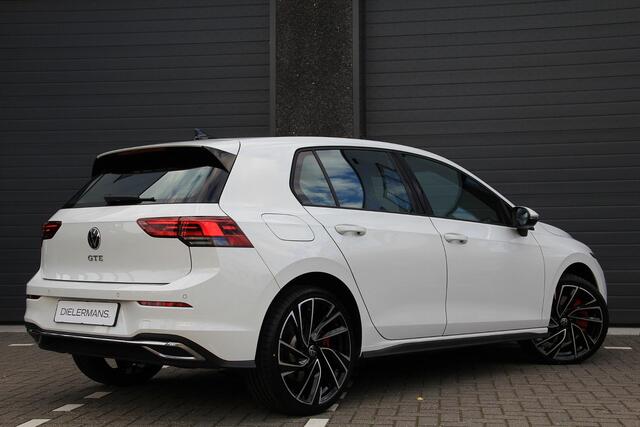 Volkswagen GOLF 1.4 eHybrid GTE 19" Adelaide | Sfeerverlichting | Apple Carplay | Parkeersensoren rondom | Nieuwstaat!