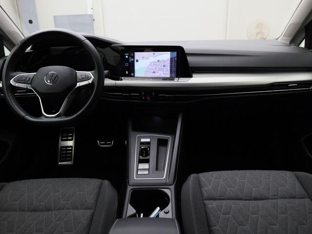 Volkswagen GOLF Variant 1.0eTSI/110PK Move DSG · Apple/Android Car Play · Head-Up Display · Navigatie · Trekhaak · Stoel,stuur-& achterbankverwarming · Garantie tot maart 2029 of 100000