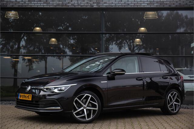 Volkswagen GOLF 1.5 TSI Style , Panoramadak, Trekhaak, Carplay,