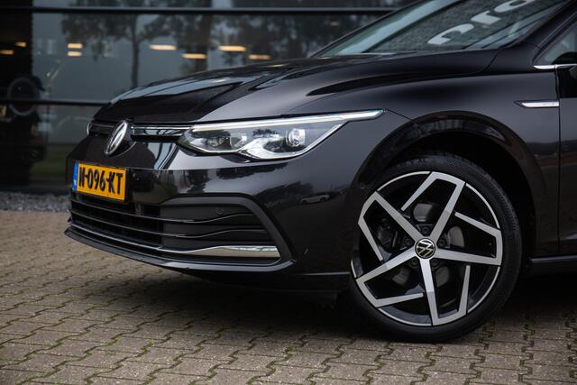 Volkswagen GOLF 1.5 TSI Style , Panoramadak, Trekhaak, Carplay,