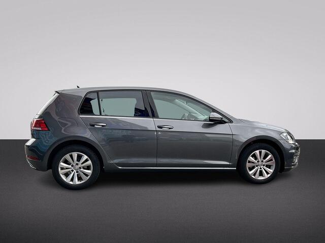 Volkswagen GOLF 1.0 TSI Comfortline | Navigatie | Parkeersensoren | Elek inklapbare buitenspiegels | Climate Control |