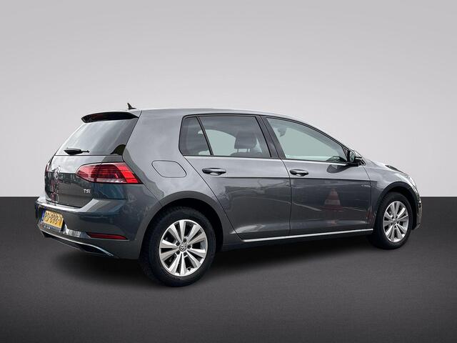 Volkswagen GOLF 1.0 TSI Comfortline | Navigatie | Parkeersensoren | Elek inklapbare buitenspiegels | Climate Control |