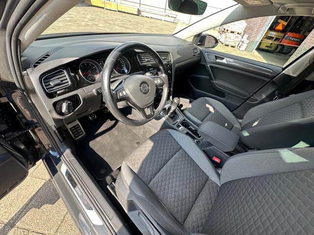 Volkswagen GOLF 1.0 TSI, Apple Carplay, 17 Inch, Perfect Onderhouden