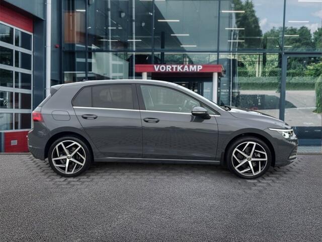 Volkswagen GOLF 1.4 TSI DSG STYLE EHYBRID PANO-DAK/CAMERA/TREKHAAK/MEMORY/NAVI/CARPLAY