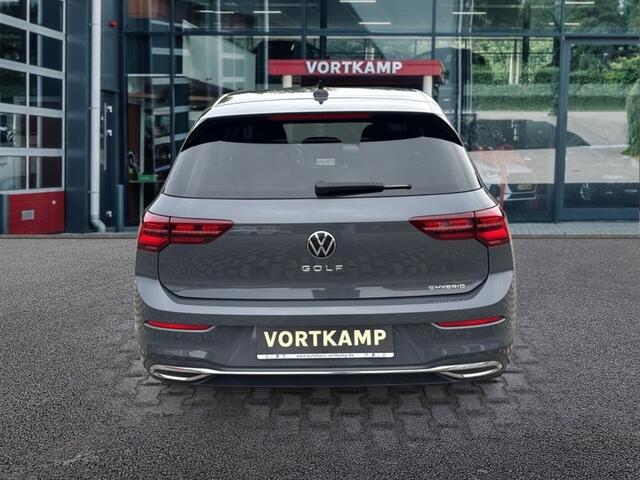 Volkswagen GOLF 1.4 TSI DSG STYLE EHYBRID PANO-DAK/CAMERA/TREKHAAK/MEMORY/NAVI/CARPLAY