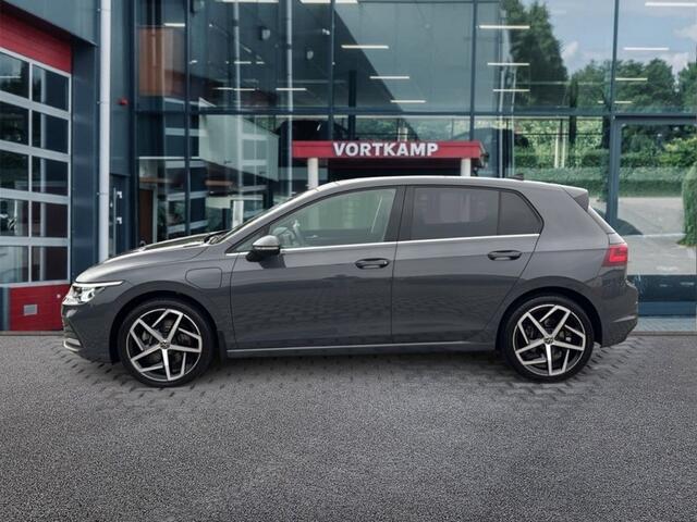 Volkswagen GOLF 1.4 TSI DSG STYLE EHYBRID PANO-DAK/CAMERA/TREKHAAK/MEMORY/NAVI/CARPLAY