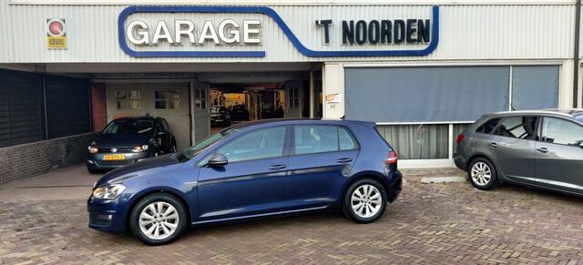 Volkswagen GOLF 1.0 TSI Connected , Navi , PDC , Camera , App-Connect