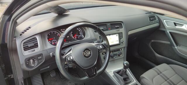 Volkswagen GOLF 1.0 TSI Connected , Navi , PDC , Camera , App-Connect