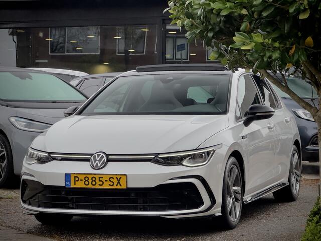 Volkswagen GOLF 1.5 eTSI AUT7 R-LINE PANODAK SPORT-INT NAVI DIGI-DASH APPLE-CARPLAY LED LMV PDC