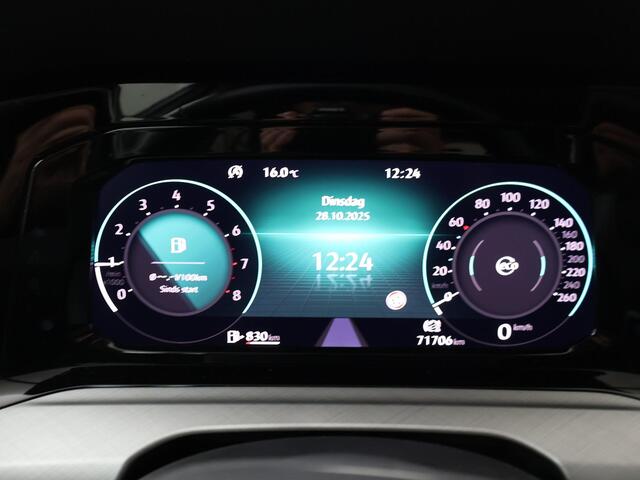 Volkswagen GOLF 1.0 TSI Life | 110 PK | Navigatiesysteem | Achteruitrijcamera | Voorstoelen verarmd |
