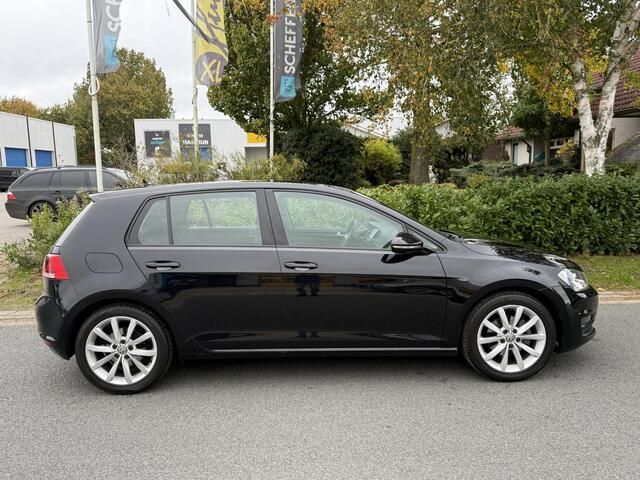 Volkswagen GOLF 1.6 TDI 110PK DSGoNavioTrekhaak