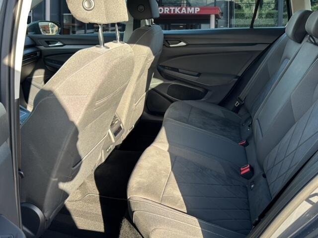 Volkswagen GOLF 2.0 TDI DSG STYLE CAMERA/NAVI/ACC/STOEL+STUURVERW./CARPLAY