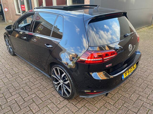 Volkswagen GOLF 2.0 TSI GTI Performance | DSG | Pano dak | Leder interieur