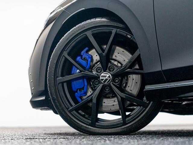 Volkswagen GOLF 2.0 TSI R 4Motion | Pano