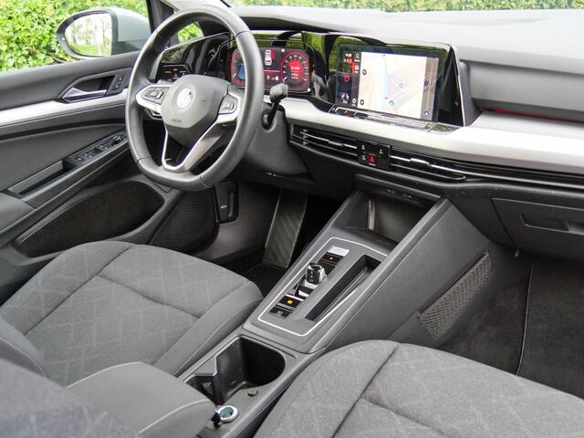 Volkswagen GOLF 1.5 eTSI 150PK Automaat Style | NAVIGATIE | CARPLAY | CRUISE CONTROL |
